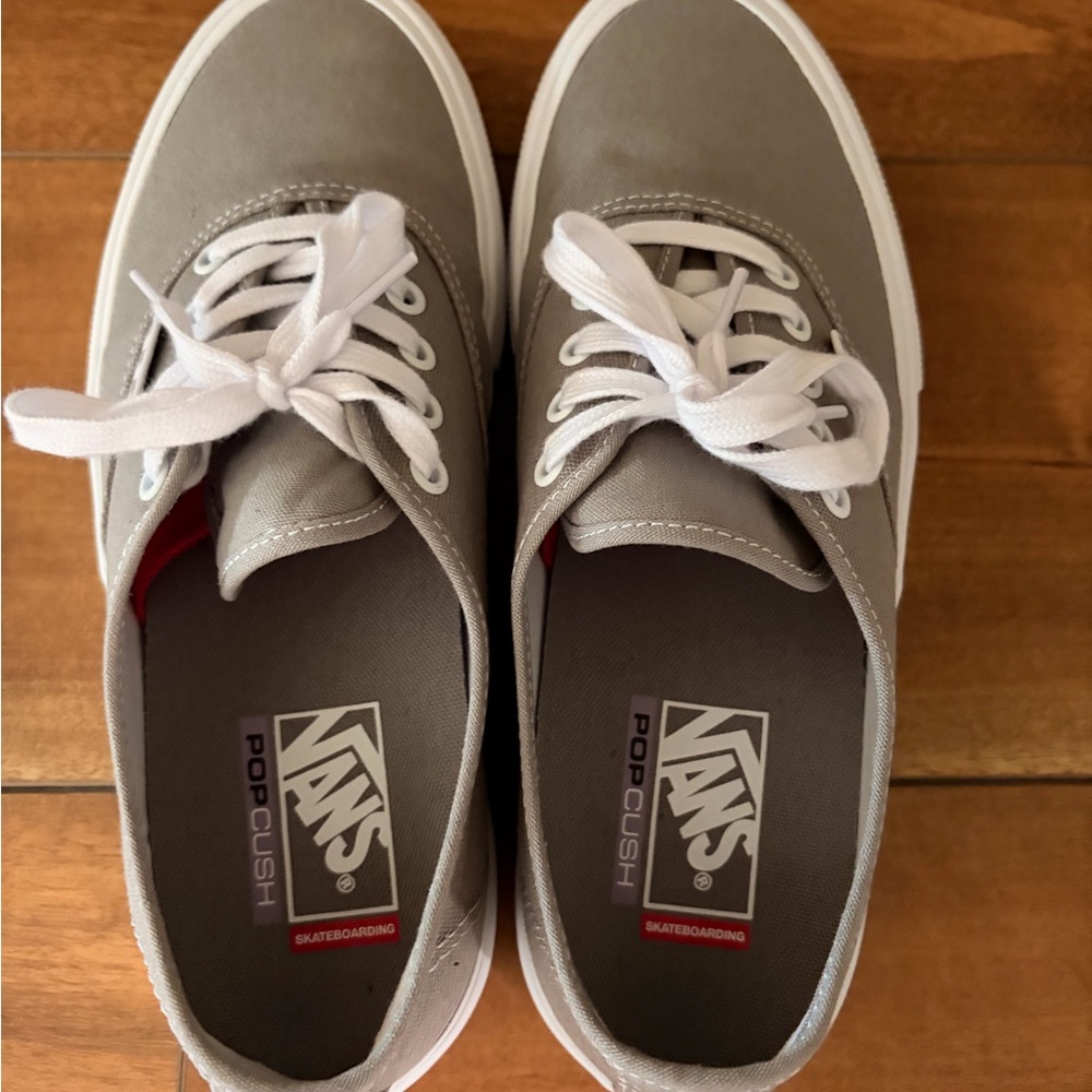 Vans Men's Gray Canvas Low-Top Sneakers with White Laces - Picture 5 of 6